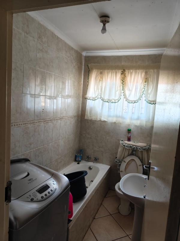 3 Bedroom Property for Sale in Geelhoutpark North West